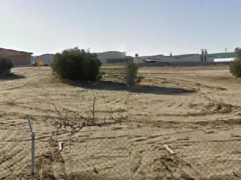 Suelos urbanizables portefeuille de 2 propriétés à vendre sur LoopNet.ca Photo du bâtiment- Image 1 de 4