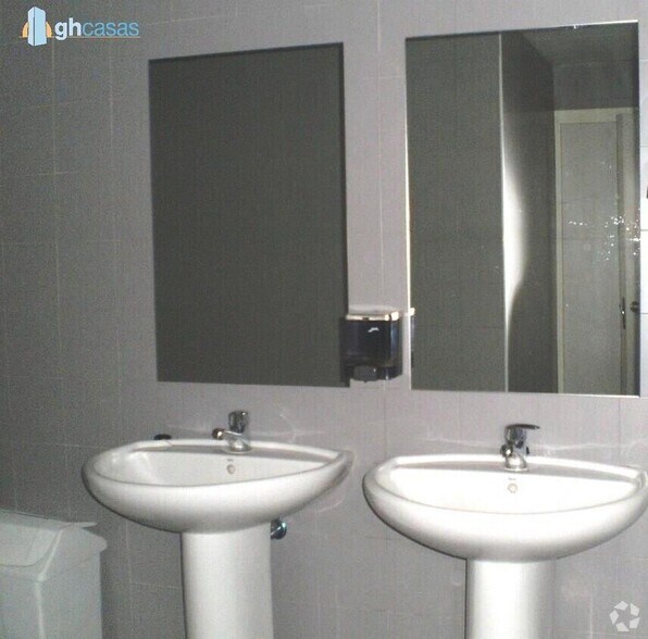 View Photo