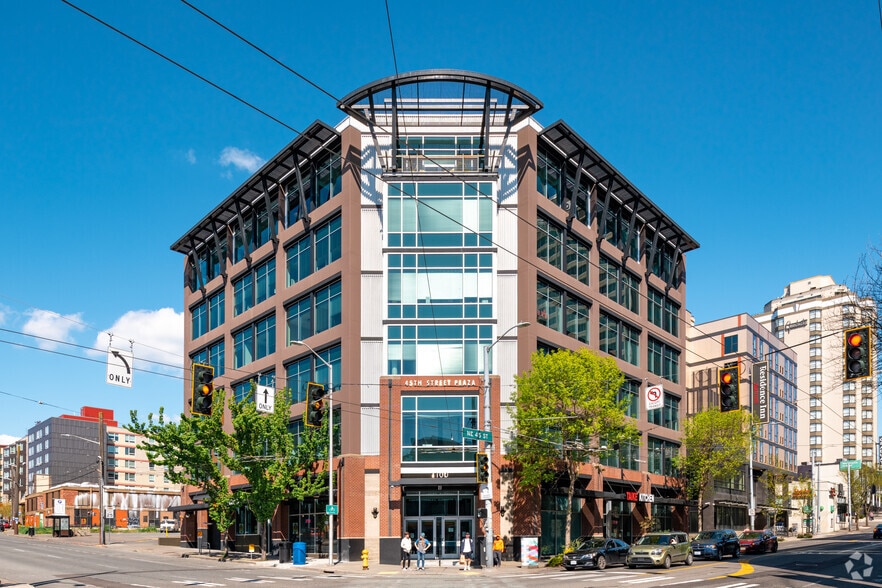 1100 NE 45th St, Seattle, WA for lease - Building Photo - Image 3 of 8