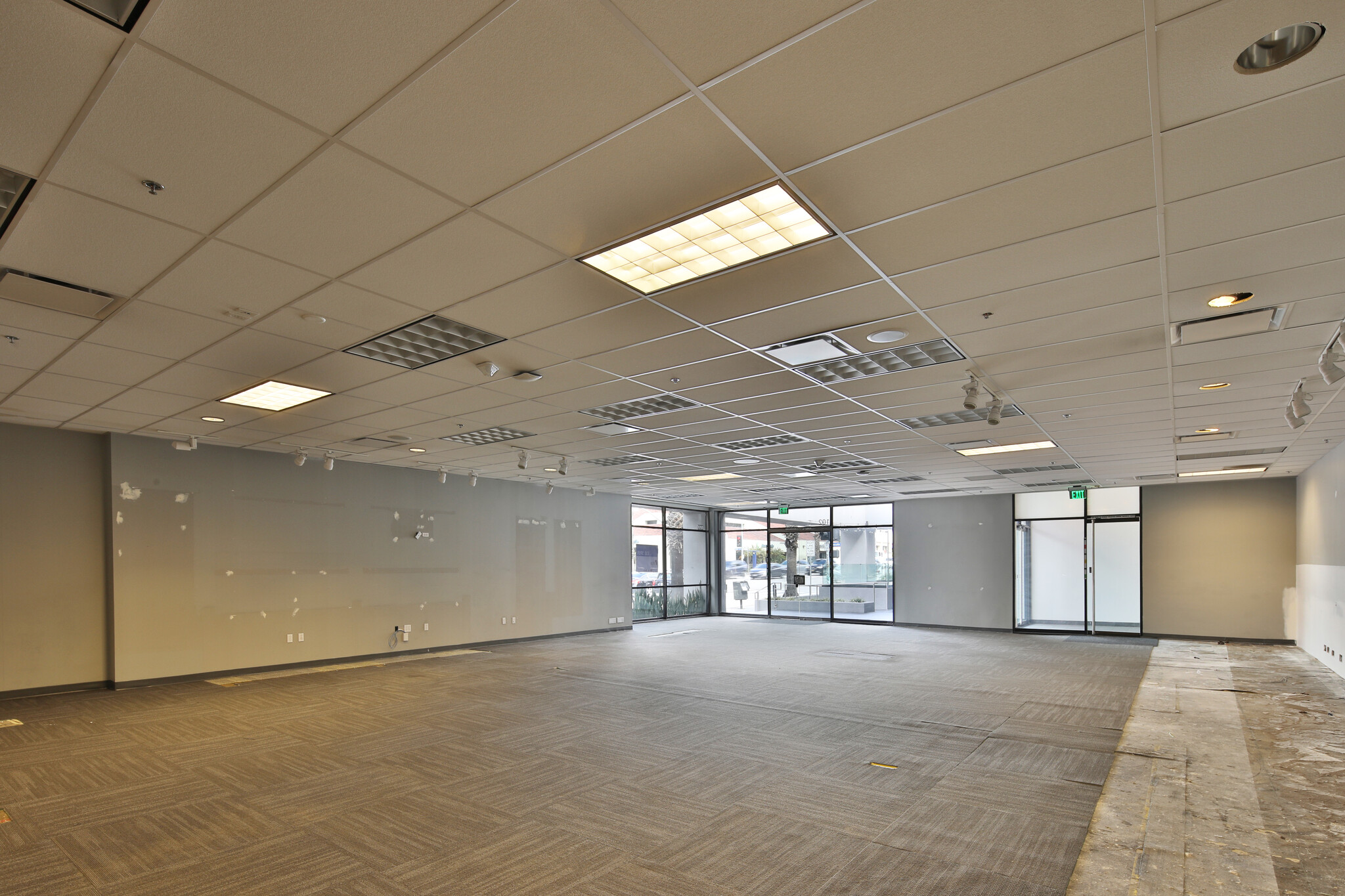 720 Wilshire Blvd, Santa Monica, CA for lease Interior Photo- Image 1 of 2