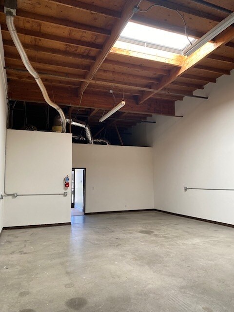 3201 Corte Malpaso, Camarillo, CA 93012 - Unit 304 - - Interior Photo - Image 1 of 7