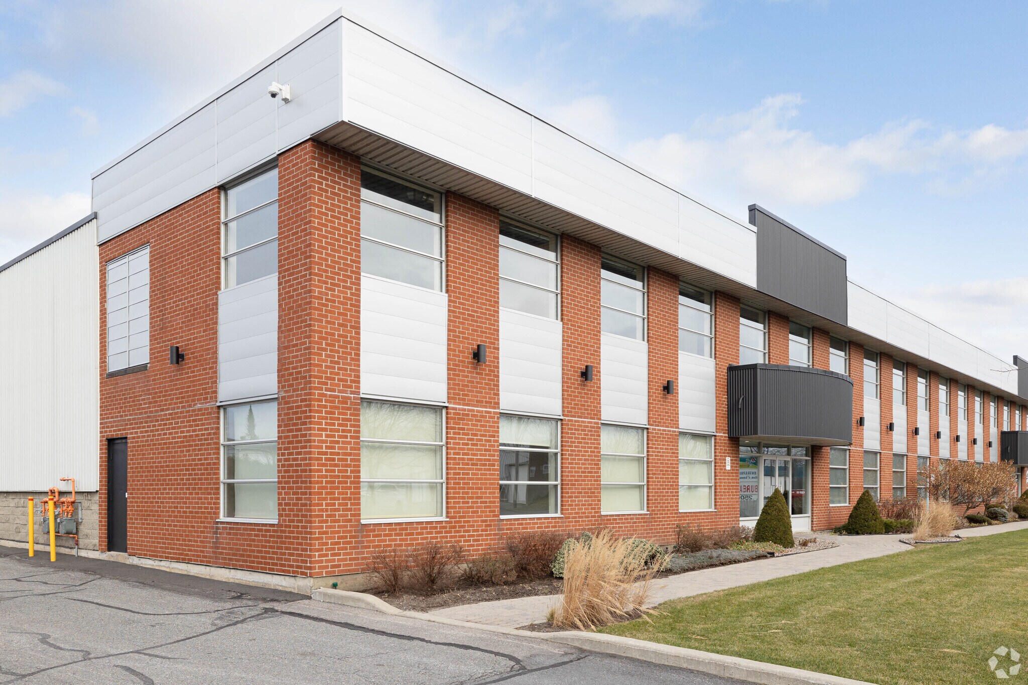 1275 Rue Gay-Lussac, Boucherville, QC à vendre Photo principale- Image 1 de 1