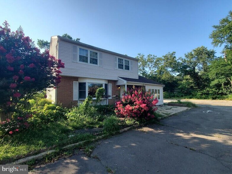 108 Juliustown Rd, Browns Mills, NJ à vendre - Photo du bâtiment - Image 3 de 18