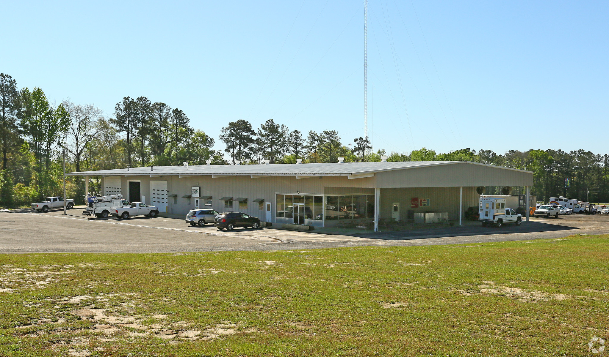 32410 Blue Star Hwy, Midway, FL for sale Primary Photo- Image 1 of 1