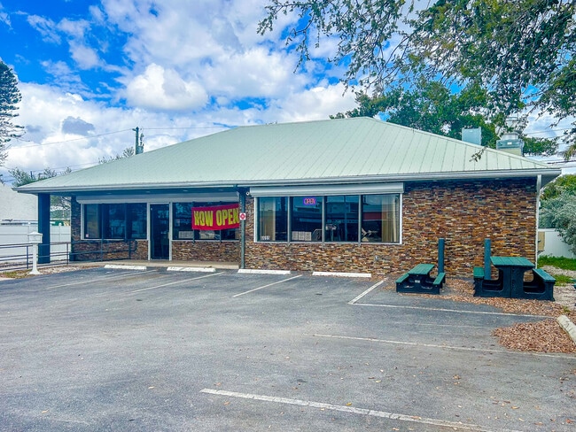 More details for 6655 Gulf Blvd, Saint Petersburg, FL - Retail for Sale