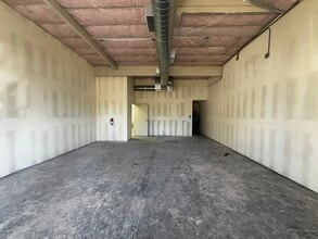 9713-9799 Baseline Rd, Rancho Cucamonga, CA à louer Photo intérieure- Image 1 de 7