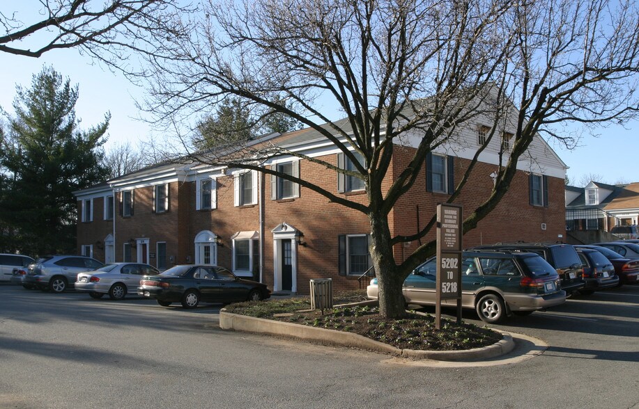 5232-5248 Dawes Ave, Alexandria, VA à vendre - Photo du bâtiment - Image 2 de 4