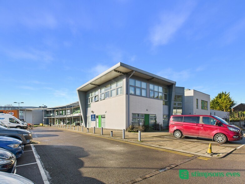 The Moakes, Luton à louer - Photo du bâtiment - Image 2 de 2