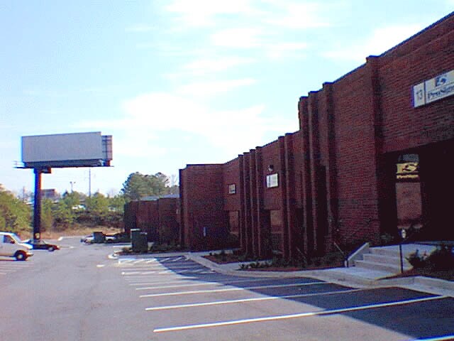 4200 Steve Reynolds Blvd, Norcross, GA à louer - Photo du bâtiment - Image 3 de 10