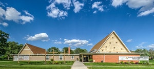 150 S Kennedy Dr, Carpentersville, IL for lease - Primary Photo - Image 2 of 5