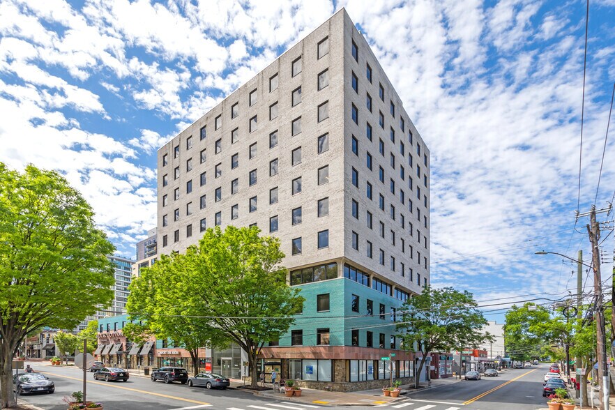 7900-7920 Norfolk Ave, Bethesda, MD à louer - Photo du bâtiment - Image 3 de 3