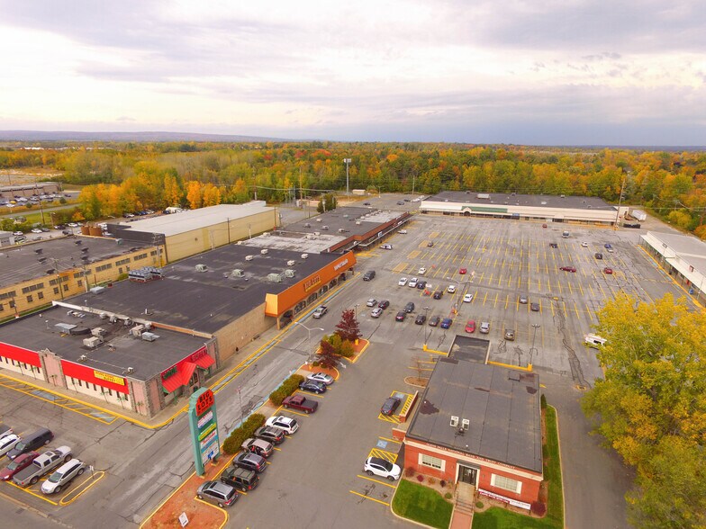 316 Cornelia St, Plattsburgh, NY à louer - Photo du bâtiment - Image 2 de 8