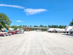 24300 Pacific Hwy S, Kent, WA for lease Building Photo- Image 1 of 3