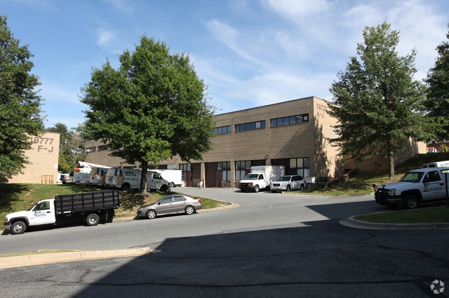 18775 N Frederick Rd, Gaithersburg, MD à louer - Photo du bâtiment - Image 3 de 3