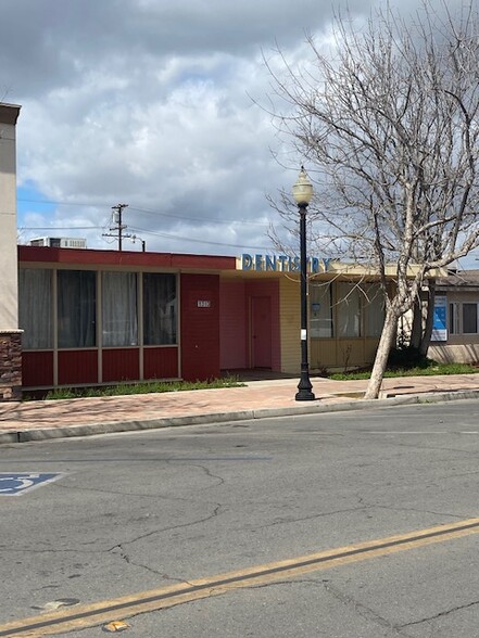 1313 Main St, Delano, CA for sale - Building Photo - Image 1 of 1