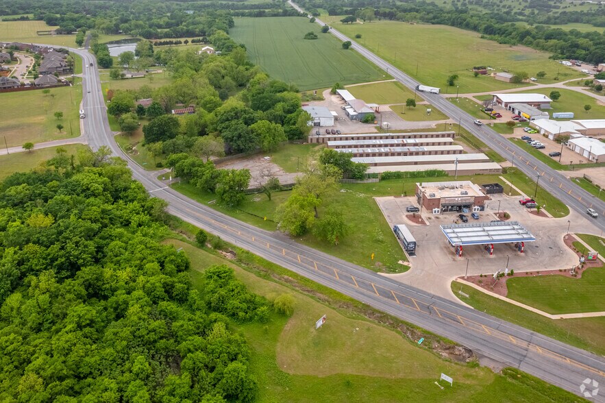 110 Louise Ritter Blvd, Red Oak, TX à vendre - Photo du bâtiment - Image 3 de 10