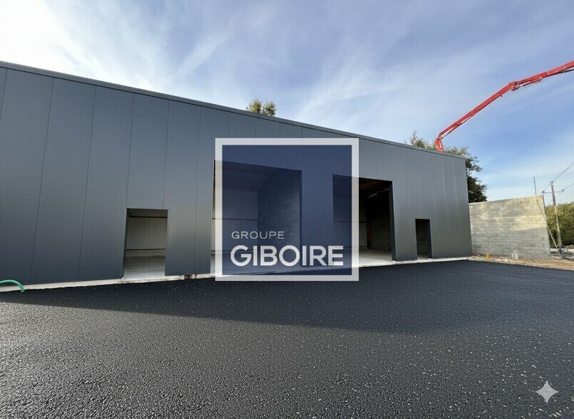 Industrial in Saint-Gilles for lease - Building Photo - Image 2 of 6