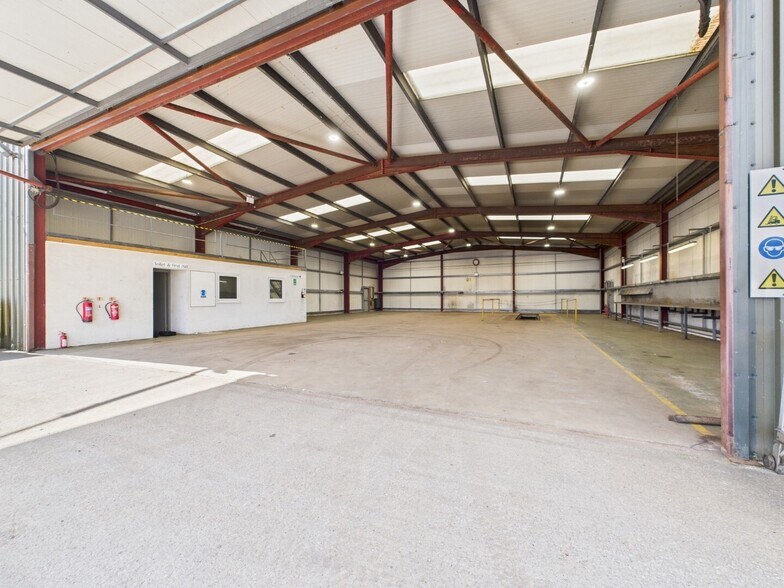 Docharty Rd, Dingwall à louer - Photo du bâtiment - Image 3 de 9