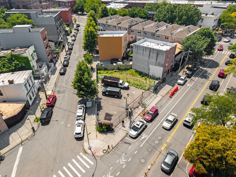 894 169th st, Bronx, NY for sale - Building Photo - Image 2 of 16