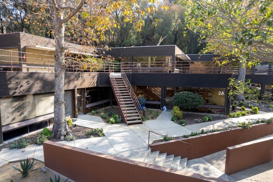 29350 Pacific Coast Hwy, Malibu, CA à vendre - Photo du bâtiment - Image 1 de 22