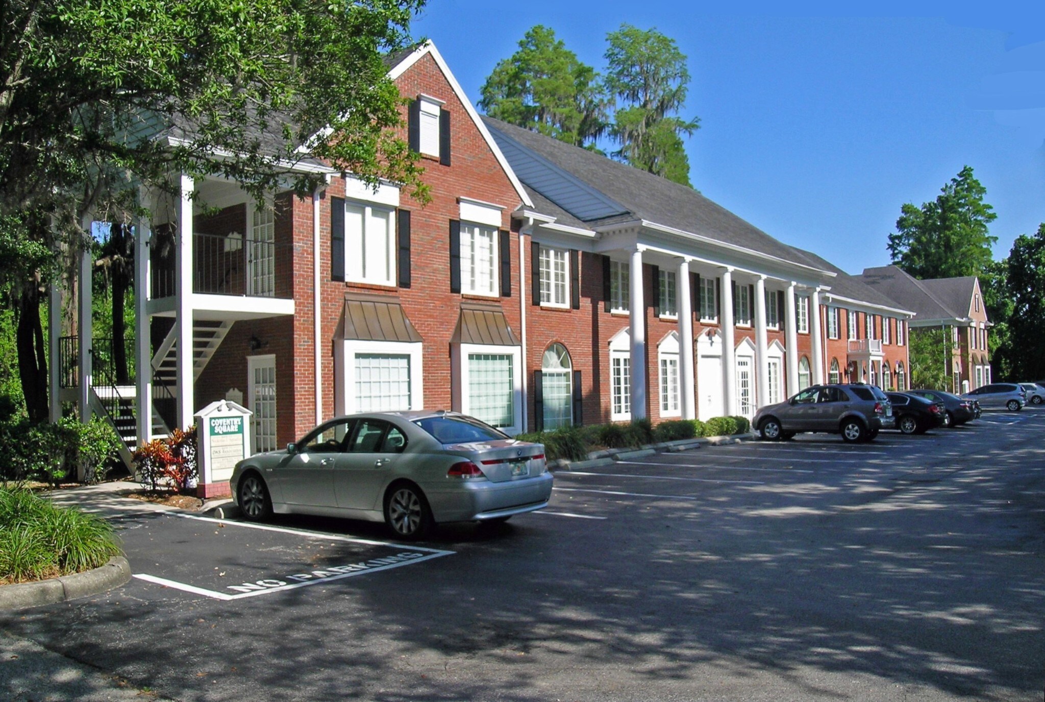 12000 N Dale Mabry Hwy, Tampa, FL à louer Photo principale- Image 1 de 28