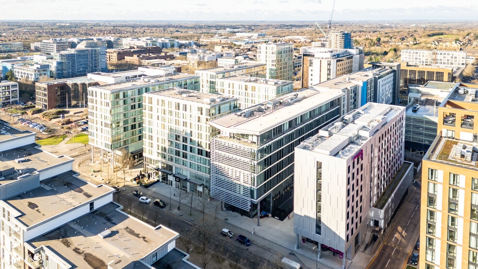 321 Avebury Blvd, Milton Keynes for lease - Building Photo - Image 3 of 12