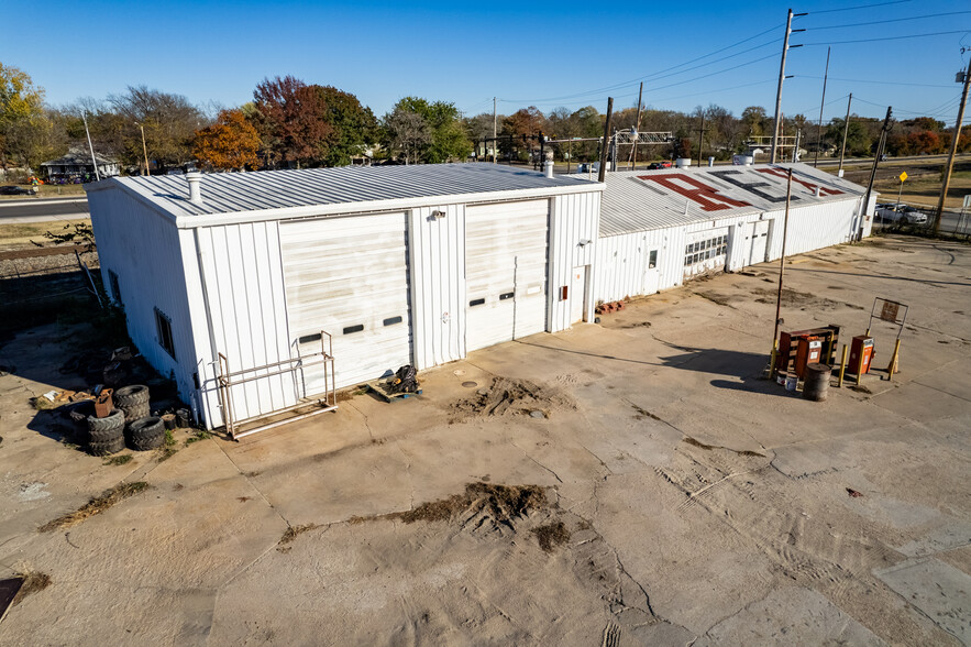 1420 E Mt Vernon St, Wichita, KS for lease - Building Photo - Image 3 of 16