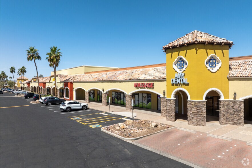 2041-2091 N Arizona Ave, Chandler, AZ à louer - Photo du bâtiment - Image 3 de 9