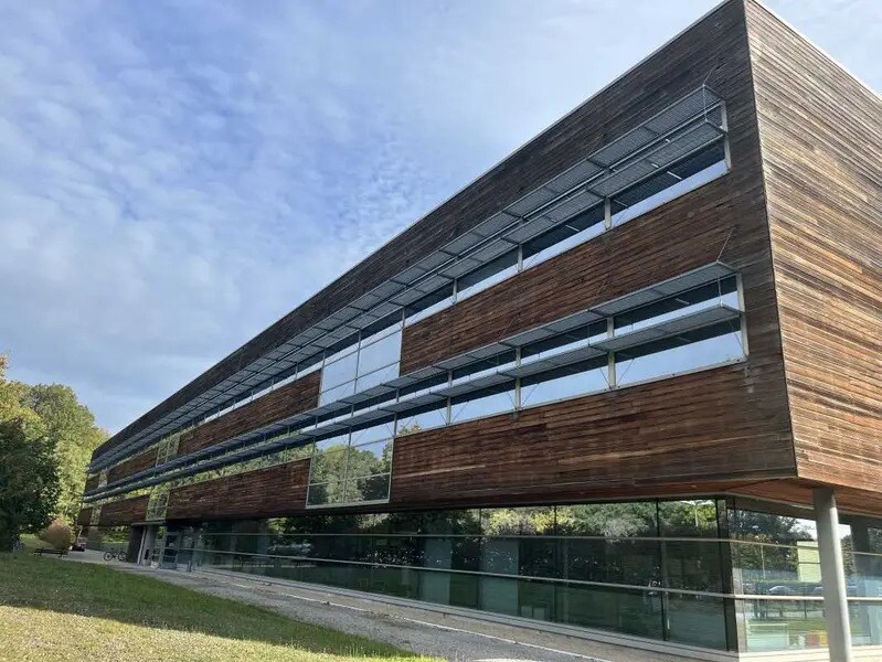 Office in Boigny-sur-Bionne for sale Building Photo- Image 1 of 10