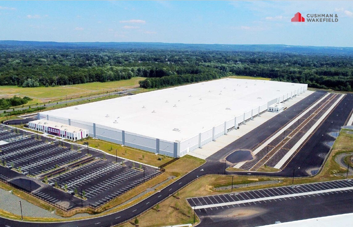 695 E Hartford Blvd N, East Hartford, CT for lease Building Photo- Image 1 of 1