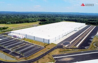 695 E Hartford Blvd N, East Hartford, CT for lease Building Photo- Image 1 of 1