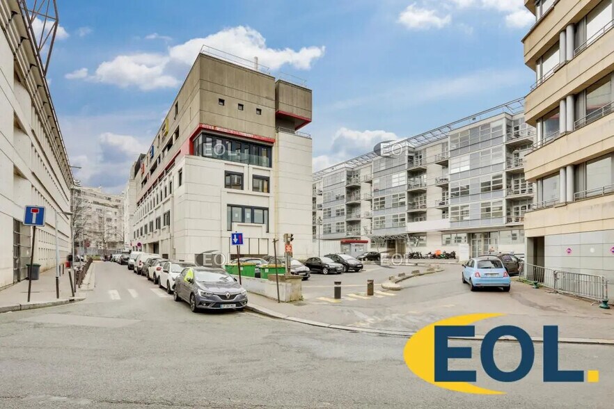 Flex in Paris for lease - Building Photo - Image 2 of 6