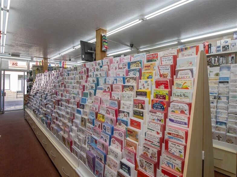 No. 24 and Athole Court Offices, Dingwall à vendre - Photo du bâtiment - Image 3 de 24