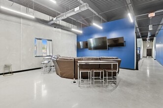 14217 S 220th St, Gretna, NE for lease Interior Photo- Image 2 of 8