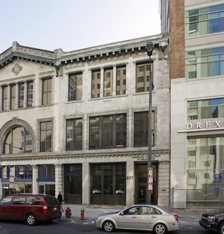 Plus de détails pour 227 N Broad St, Philadelphia, PA - Bureau/Médical à louer