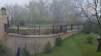 Plus de détails pour 1200 E Capitol Dr, Shorewood, WI - Bureau à louer