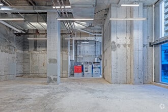 591 Yonge St, Toronto, ON for lease Interior Photo- Image 2 of 6