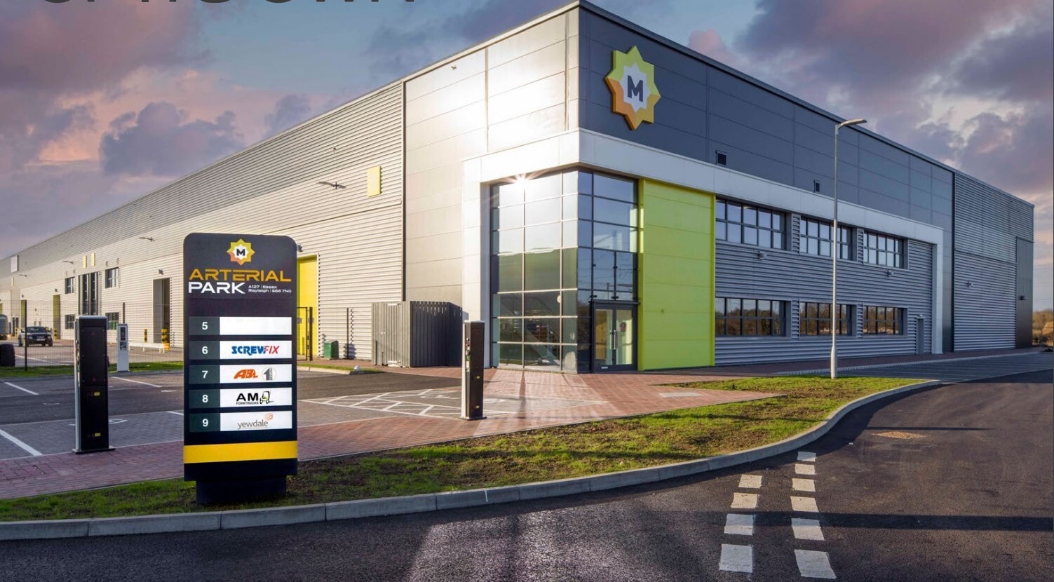 Arterial Rd, Rayleigh à louer Photo du bâtiment- Image 1 de 3