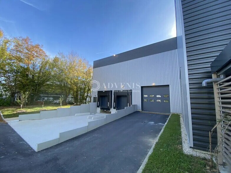 Flex dans Trappes à louer - Photo du bâtiment - Image 1 de 11