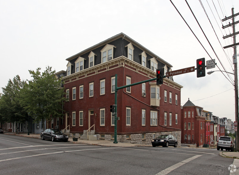 202-204 N Potomac St, Hagerstown, MD à vendre - Photo principale - Image 1 de 1