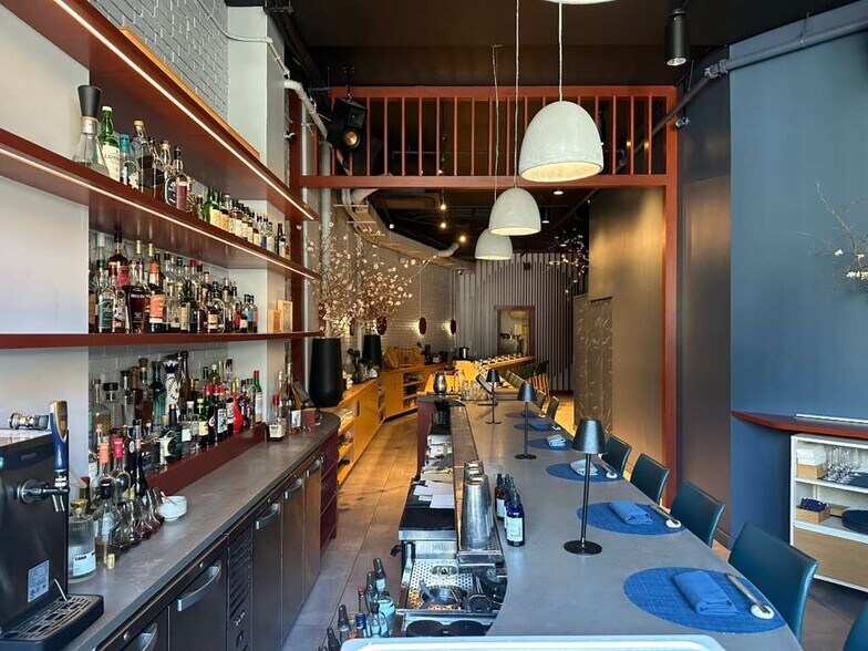 319 Bowery, New York, NY à louer - Photo du bâtiment - Image 2 de 3