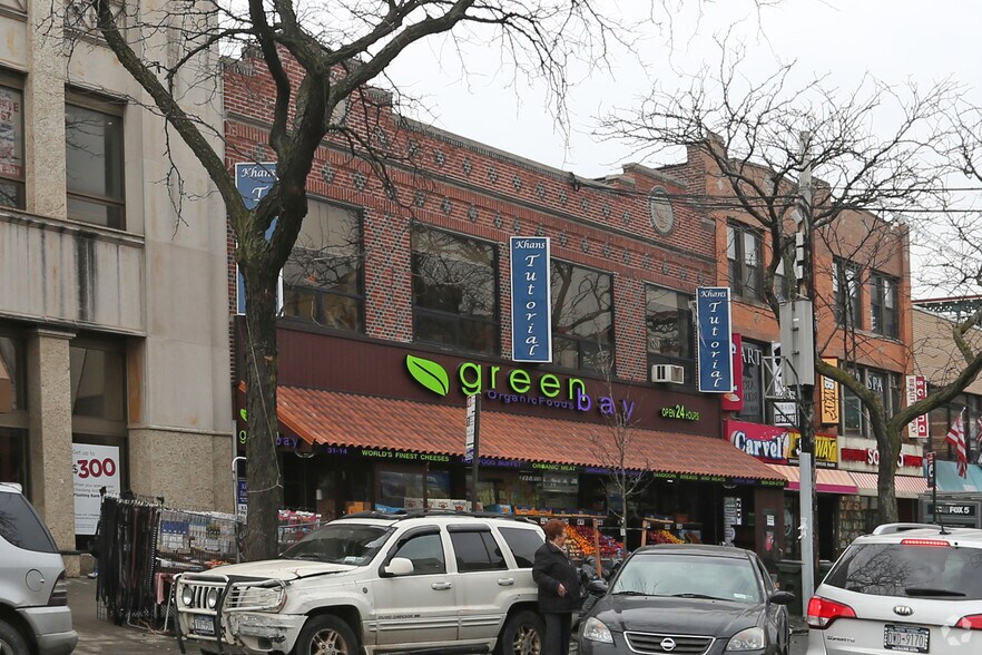 3114 30th Ave, Astoria, NY à louer - Photo du bâtiment - Image 2 de 2