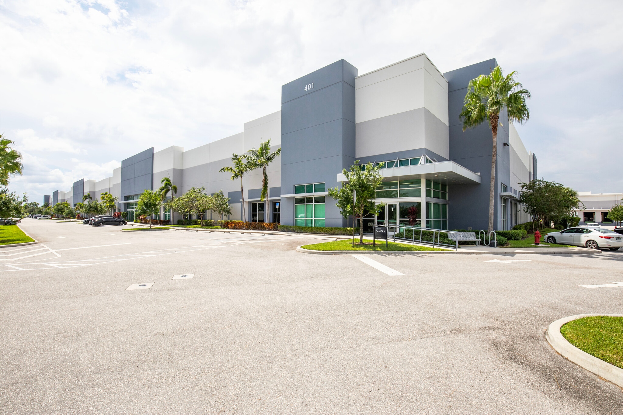 563 N Cleary Rd, West Palm Beach, FL for lease Interior Photo- Image 1 of 1