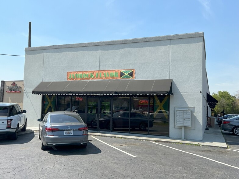 6523 Highway 85, Riverdale, GA à vendre - Photo du bâtiment - Image 3 de 4