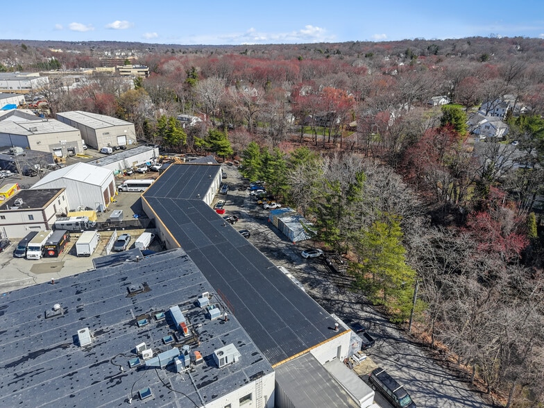 55 Poplar St, Stamford, CT for sale - Building Photo - Image 3 of 67