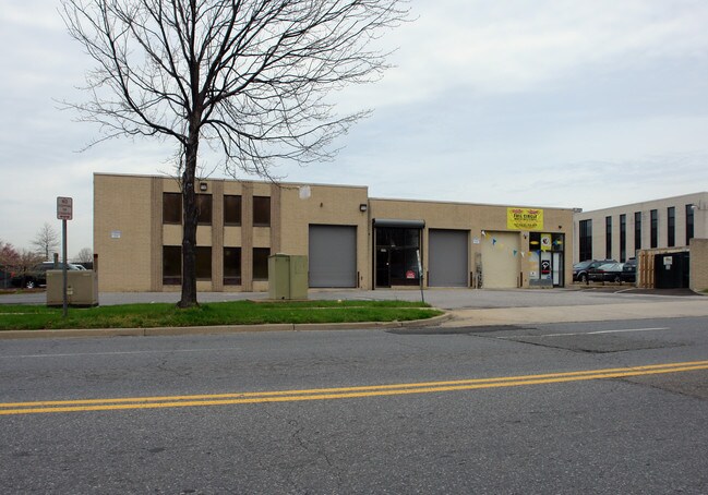 Plus de détails pour 9000 Edgeworth Dr, Capitol Heights, MD - Bureau à louer