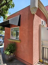 1110 W Kettleman Ln, Lodi, CA for lease Building Photo- Image 2 of 6