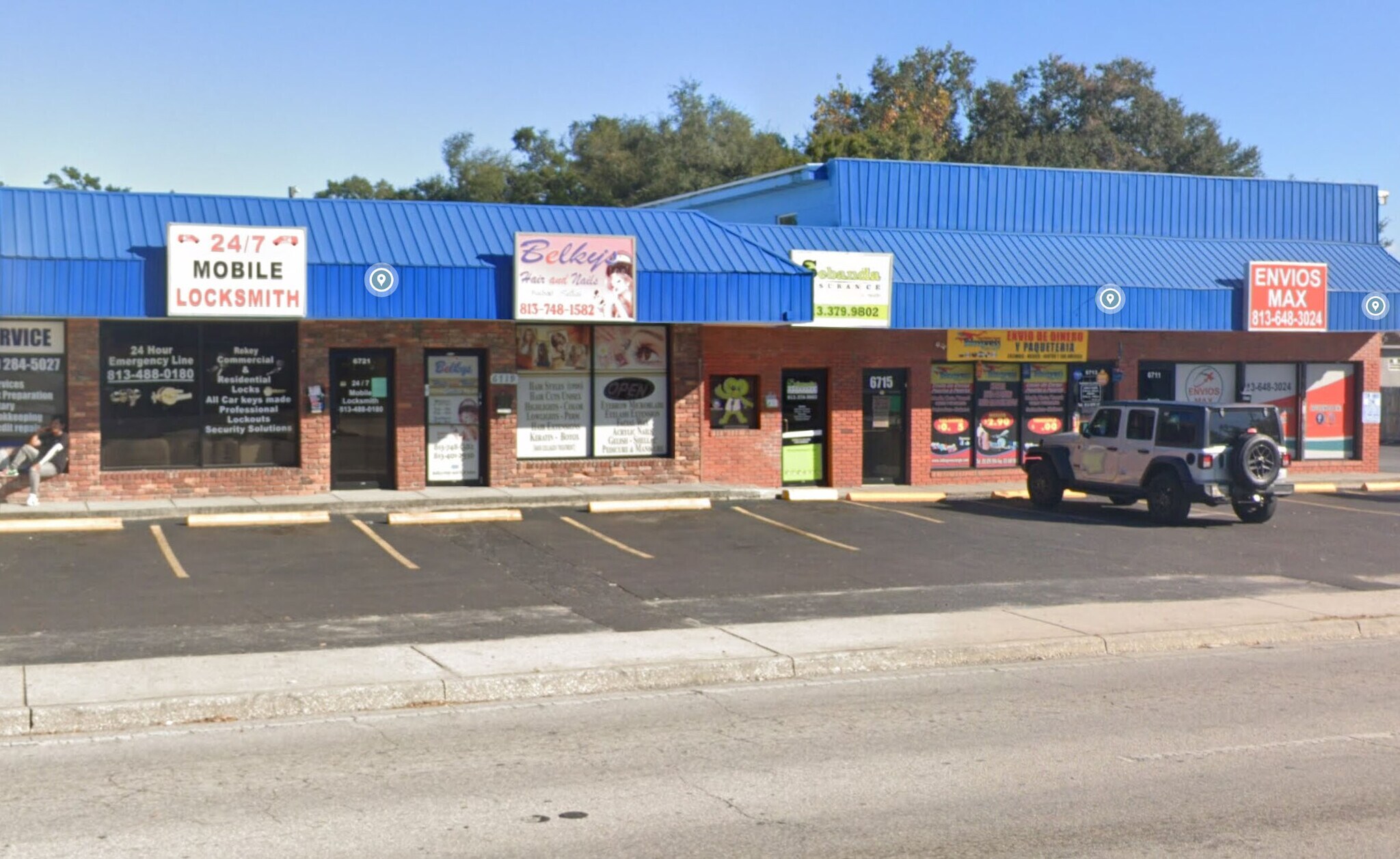 6711-6735 N Armenia Ave, Tampa, FL for lease Interior Photo- Image 1 of 8