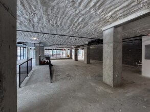 94-15 Sutphin Blvd, Jamaica, NY for lease Interior Photo- Image 1 of 5