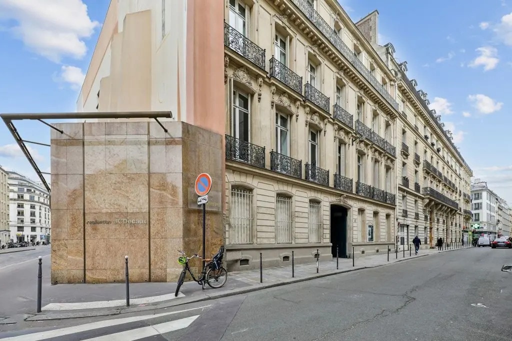 24 Rue De Penthièvre, Paris for lease Building Photo- Image 1 of 9